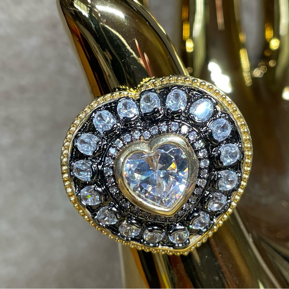 Diamonite Heart ring